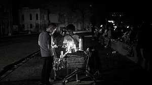 তেল অবরোধ: কিউবার জাতীয় বিদ্যুৎ গ্রিড অচল, কোটি মানুষ অন্ধকারে