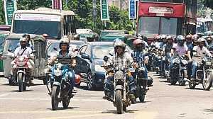 সংসদ নির্বাচন: সারাদেশে মোটরসাইকেল চলাচল বন্ধ