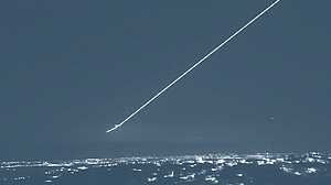 ইসরায়েলে ইরানের নতুন ক্ষেপণাস্ত্র হামলা, আহত ৭