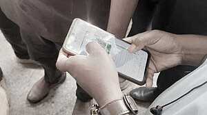 ট্রেনে ঈদযাত্রা: দোকান থেকে অনলাইনে কাটা টিকিট নিয়ে বিপাকে যাত্রীরা