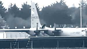 আয়ারল্যান্ডে মার্কিন সামরিক বিমানে কুড়াল দিয়ে হামলা, ব্যাপক ক্ষয়ক্ষতি