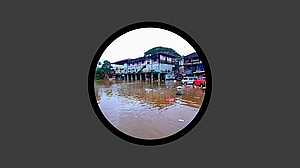 ভারতে ভারী বৃষ্টিপাতে বিপর্যস্ত কেরালা, নিহত ৮