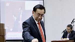 পেরুর নতুন অন্তর্বর্তী প্রেসিডেন্ট হোসে মারিয়া বালকাজার