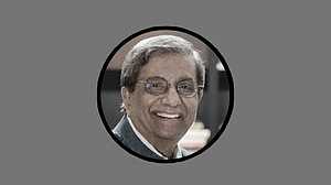 প্রথম আলোর সম্পাদকসহ তিন সাংবাদিকের বিরুদ্ধে মামলা