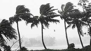 ঢাকাসহ ১৩ অঞ্চলে ঝড়ের আভাস, নদীবন্দরে সতর্কতা