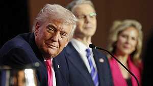 লেবাননে আর হামলা নয়, ইসরায়েলকে কড়া বার্তা দিলেন ট্রাম্প!