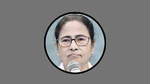মমতা বন্দ্যোপাধ্যায়: টাকা দিয়ে বুথফেরত সমীক্ষা দেখিয়েছে বিজেপি