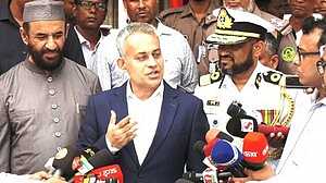 হরমুজ প্রণালী পার হতে পারল না ‘বাংলার জয়যাত্রা’, চলছে কূটনৈতিক তৎপরতা