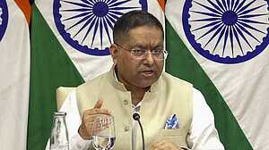 বাংলাদেশকে অতিরিক্ত ডিজেল দেওয়ার অনুরোধের বিষয়টি বিবেচনায় ভারতের