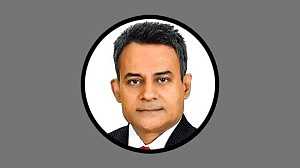 ঢাকা-১০ আসনে জামায়াত প্রার্থীকে হারিয়ে বিএনপির রবিউল বিজয়ী