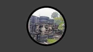 কুড়িগ্রামে ট্রাক উল্টে রেললাইনে, সারাদেশের সাথে যোগাযোগ বন্ধ
