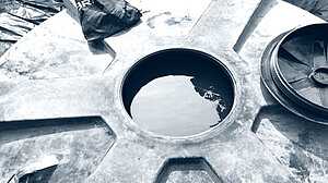 মাটির নিচ থেকে উদ্ধার হলো জ্বালানির বিশাল মজুত