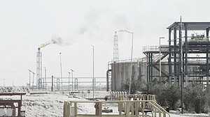 বিশ্লেষকের সতর্কবার্তা: তেলের দাম পৌঁছাতে পারে ১৫০ ডলারে