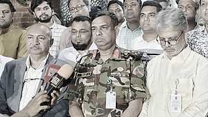 ঢাকা মেডিকেলে মারামারি: ঘটনা তদন্তে ৬ সদস্যের কমিটি, ইন্টার্ন চিকিৎসকদের কর্মবিরতি