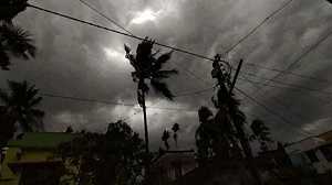 তিন জেলায় দুপুরের মধ্যে ৬০ কিলোমিটার বেগে ঝড়ের আভাস