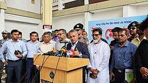 ‘চাহিদা লাখো, সিট মাত্র কয়েক হাজার’—ঈদযাত্রায় রেলের সীমাবদ্ধতা স্বীকার মন্ত্রীর