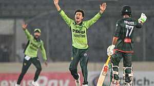 মিরপুরে বৃষ্টিবিঘ্নিত ম্যাচে উড়ে গেল স্বাগতিকরা, সিরিজে সমতা