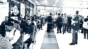 লিবিয়া থেকে দেশে ফিরলেন ৩১০ বাংলাদেশি