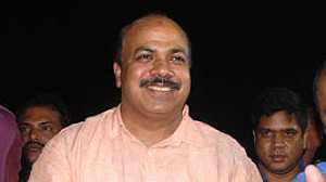 বিএনপি প্রার্থী আসলাম চৌধুরীর ফলাফল স্থগিত রাখার নির্দেশ