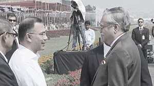 কুচকাওয়াজ অনুষ্ঠানে যোগ দিয়েছেন রাষ্ট্রপতি ও প্রধানমন্ত্রী