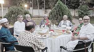 ফাওজুল কবিরের বাসায় ড. ইউনূসসহ সাবেক উপদেষ্টাদের ইফতার