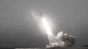 ট্রাম্পের ভাষণ শেষ হতেই ইসরায়েলে ক্ষেপণাস্ত্র ছুড়ল ইরান