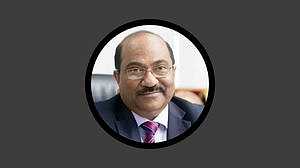 দুদকের মামলায় সাবেক ডেপুটি গভর্নরের ৩ বছরের কারাদণ্ড