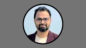 মন্ত্রী হয়ে ফুটবলার আমিনুলের নতুন ইতিহাস