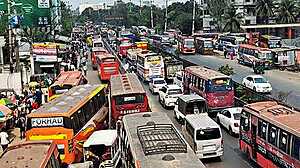 চন্দ্রায় তীব্র যানজট, ঈদযাত্রায় ভোগান্তিতে ঘরমুখো মানুষ