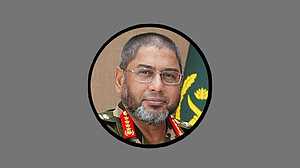 তুরস্ক সফর শেষে দেশে ফিরলেন সেনাপ্রধান