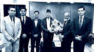 নতুন সরকারের শপথ: ঢাকায় নেপালের পররাষ্ট্রমন্ত্রী