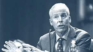 হরমুজ প্রণালীতে জাহাজে পাহারার দাবি মুছে ফেললেন মার্কিন জ্বালানিমন্ত্রী