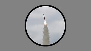 ট্রাম্পের সফরের আগে উত্তর কোরিয়ার ক্ষেপণাস্ত্র পরীক্ষা