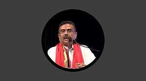 বাংলাদেশ ইস্যুতে মন্তব্য এড়িয়ে কেন্দ্রীয় সিদ্ধান্তের ওপর গুরুত্ব দিলেন শুভেন্দু