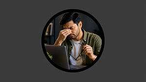 দীর্ঘ সময় স্ক্রিন ব্যবহারে চোখ শুকিয়ে যাওয়ার কারণ ও প্রতিকার