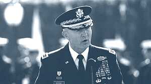 মার্কিন সেনাপ্রধানকে পদত্যাগের নির্দেশ