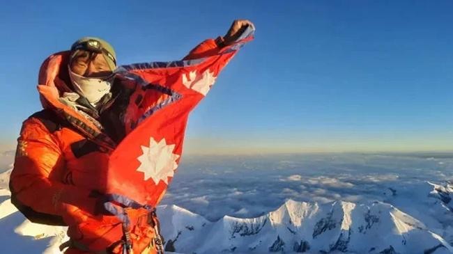 sanu sherpa summits the gasherbrum ii peak