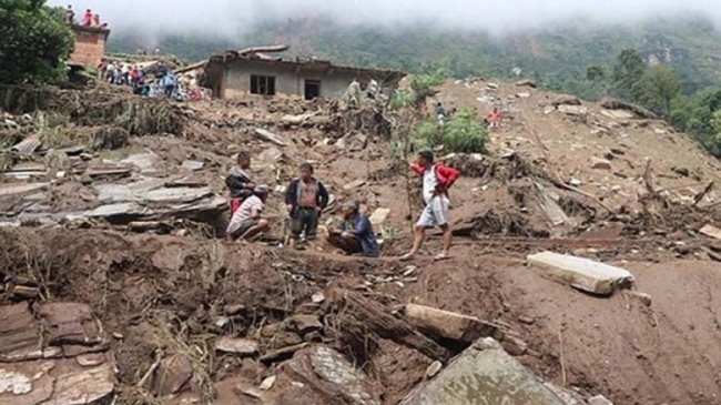 17 died in nepal after landslides