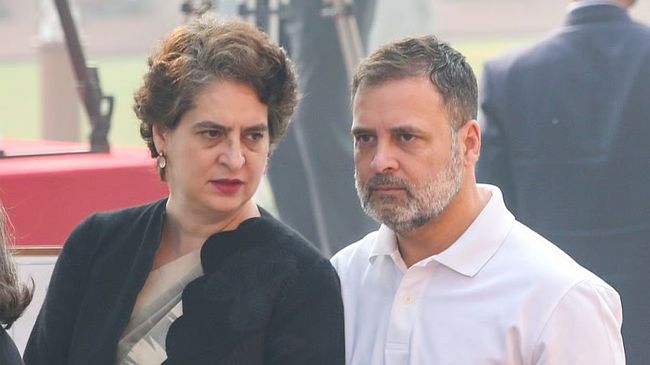 দিল্লিতে রাহুল ও প্রিয়াঙ্কা গান্ধী আটক