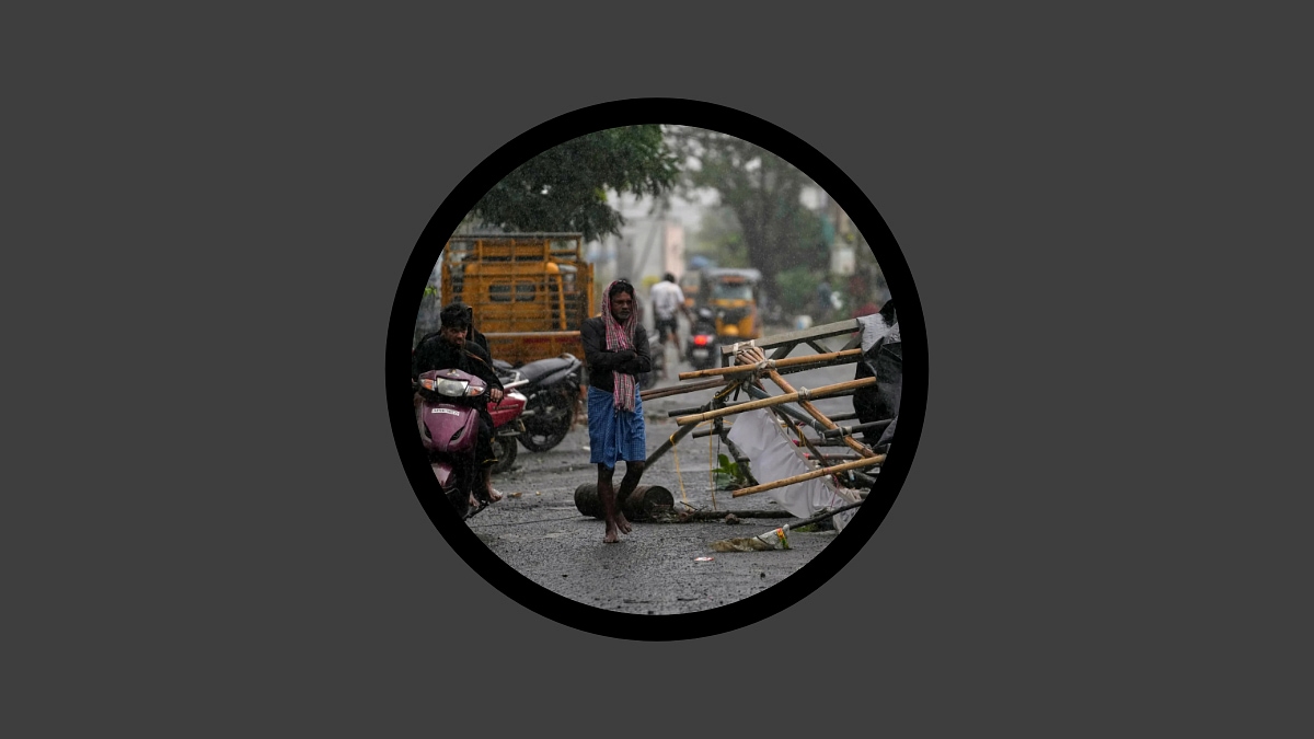 অন্ধ্র প্রদেশে আছড়ে পড়ল ঘূর্ণিঝড় ‘অর্ণব