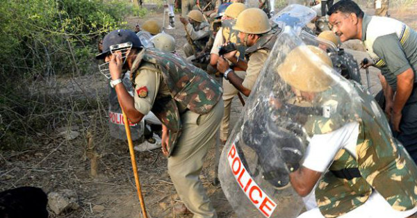 24 killed at an eviction in india