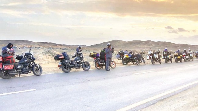 25 bikers