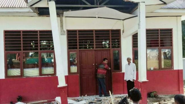 6 2 magnitude earthquake hits indonesia sumatra