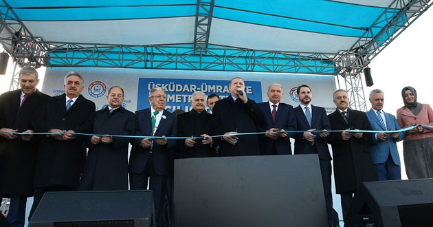 Turkey first driverless metro train