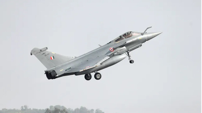 a french made rafale fighter takes off in bengaluru