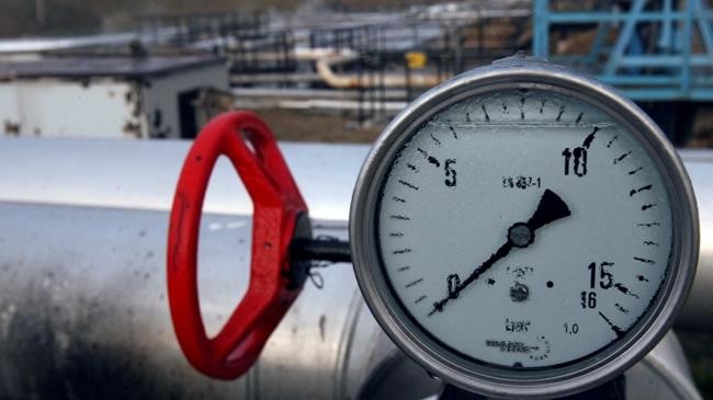 a tap and meter on the oil pipeline at hungary