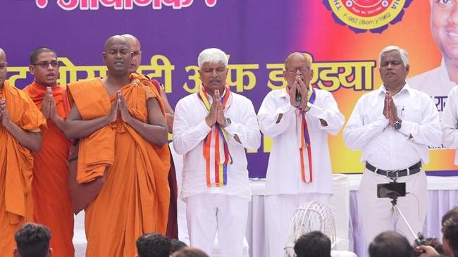 aap minister rajendra pal gautam third from right
