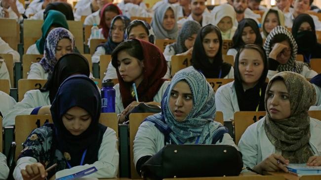 afghan female student 1