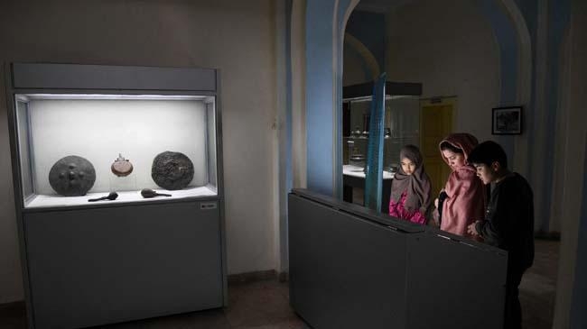 afghan national museum reopens