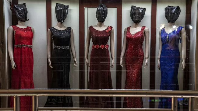 afghanistan mannequins 2